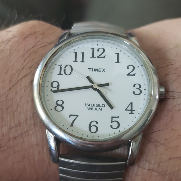 Timex Indiglo WR30M, M7 quartz watch. Running - Picture 1 of 3